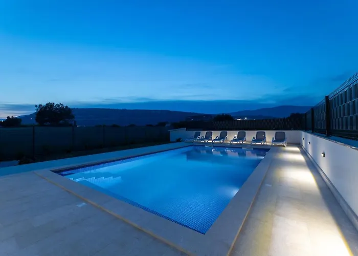 Ana Villa Trogir