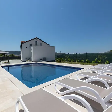 Vila Ana Trogir