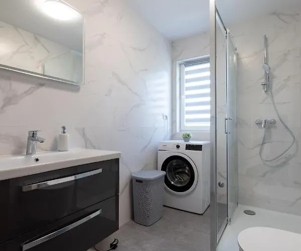Ana Villa Trogir